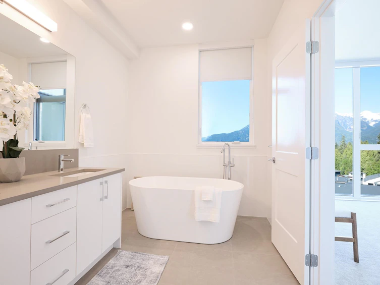 307-3405 Mamquam Road, Squamish, BC, V8B 1E4 - 5