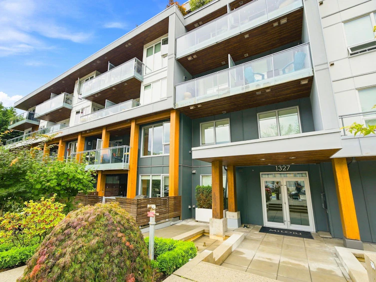 401-1327 Draycott Road, North Vancouver, BC, V7J 1W1 - 34