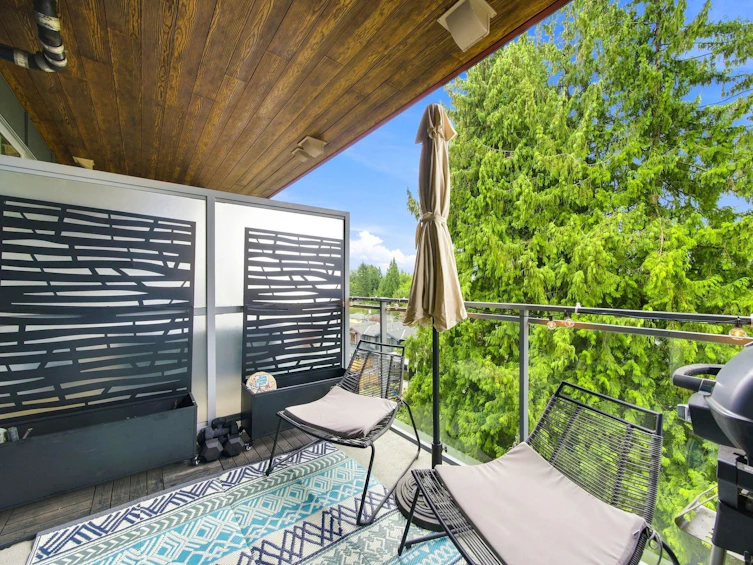 401-1327 Draycott Road, North Vancouver, BC, V7J 1W1 - 4