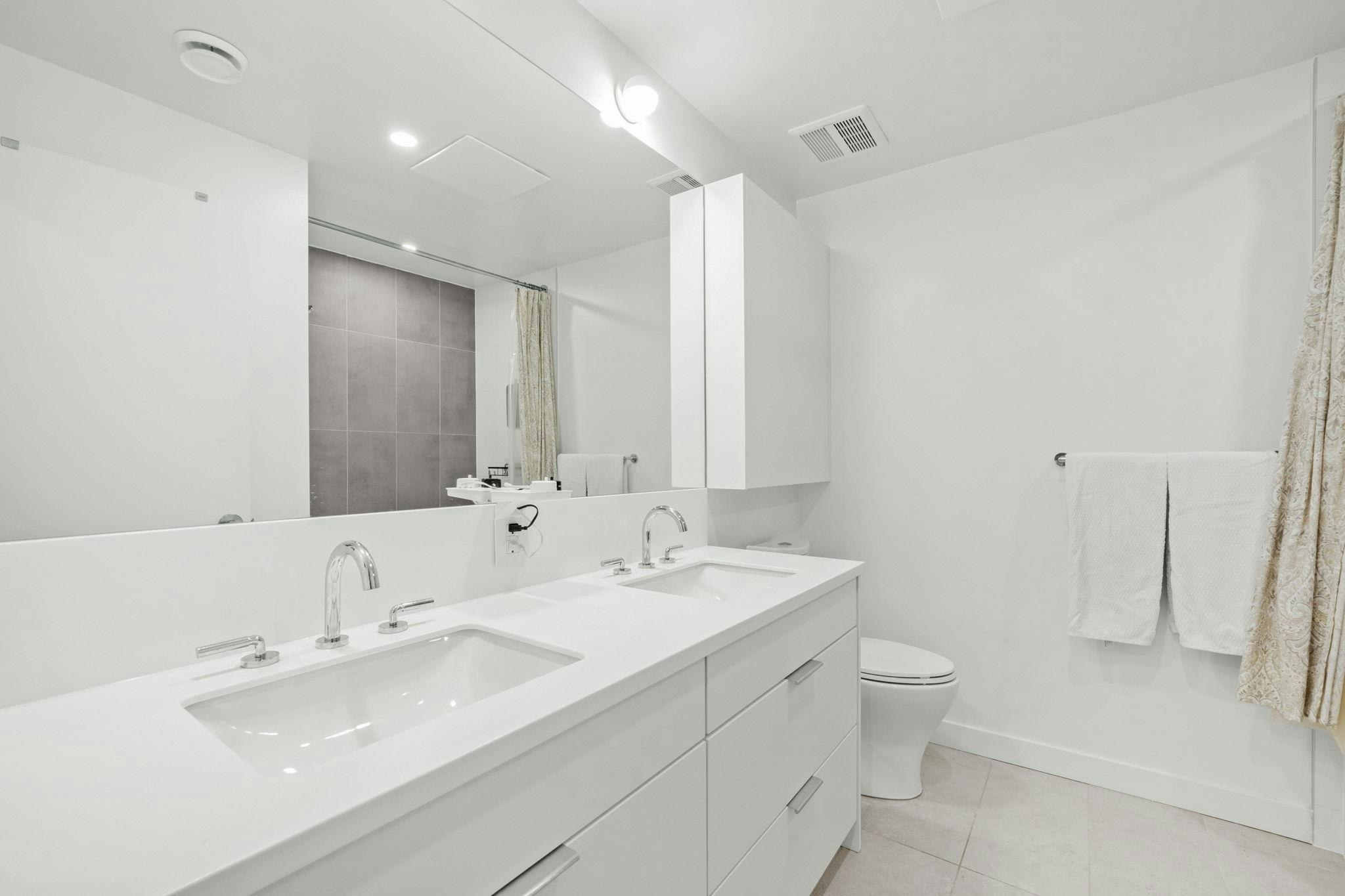 107-650 E 2nd Street, North Vancouver, BC, V7L 1E3 - 17