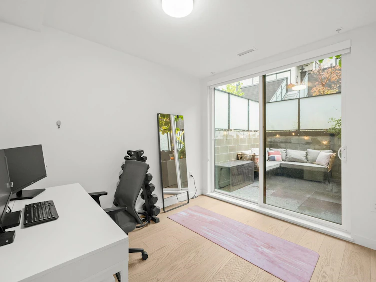 107-650 E 2nd Street, North Vancouver, BC, V7L 1E3 - 22