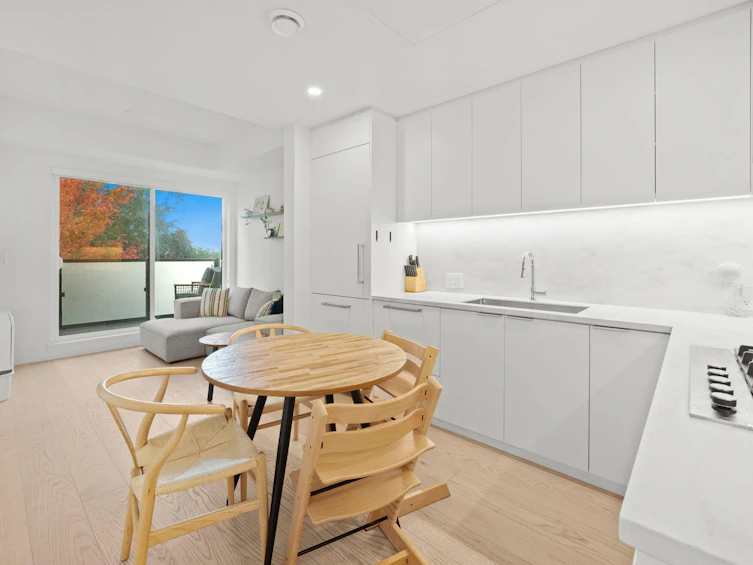 107-650 E 2nd Street, North Vancouver, BC, V7L 1E3 - 13