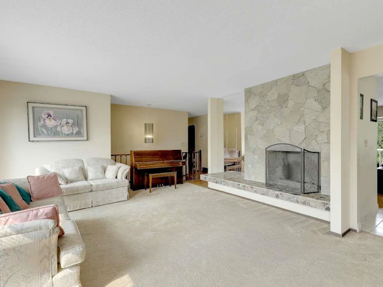 9012 145a Street, Surrey, BC, V3R 7Y4 - 6
