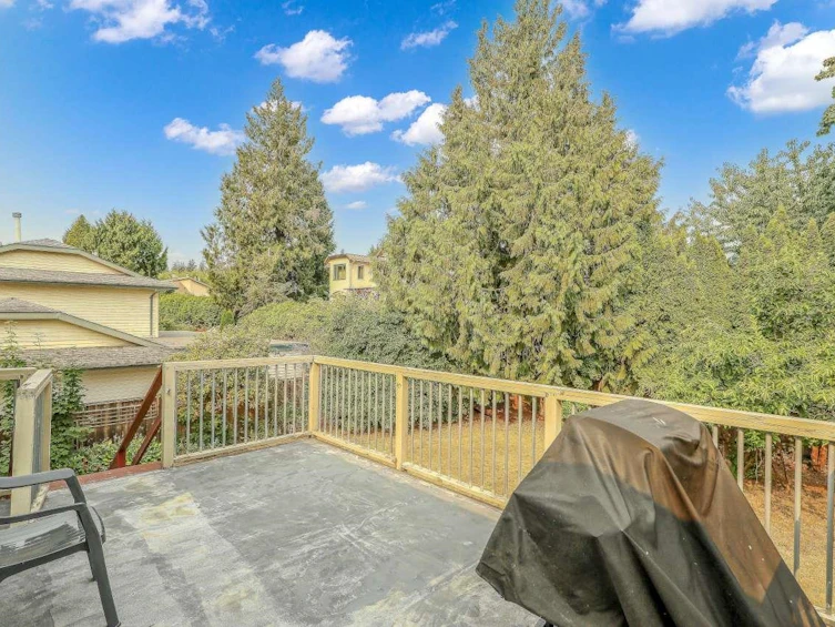 9012 145a Street, Surrey, BC, V3R 7Y4 - 19