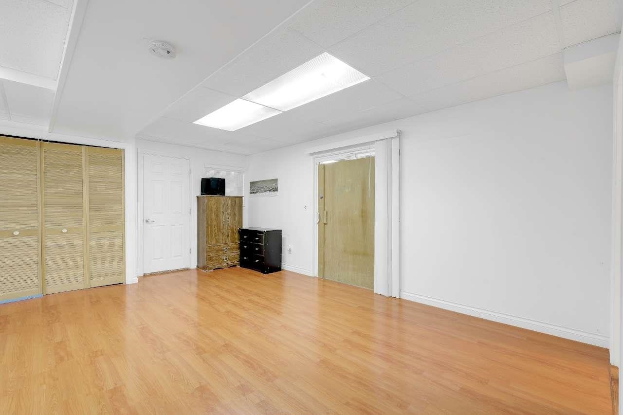9012 145a Street, Surrey, BC, V3R 7Y4 - 29