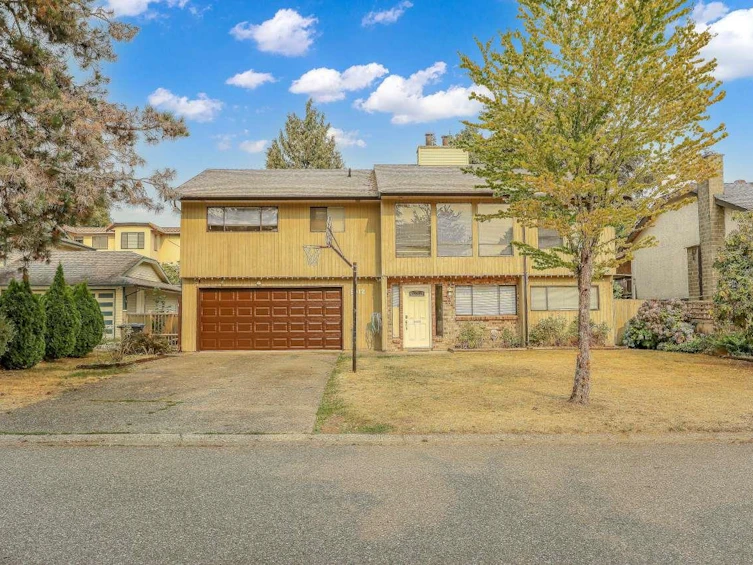 9012 145a Street, Surrey, BC, V3R 7Y4 - 2