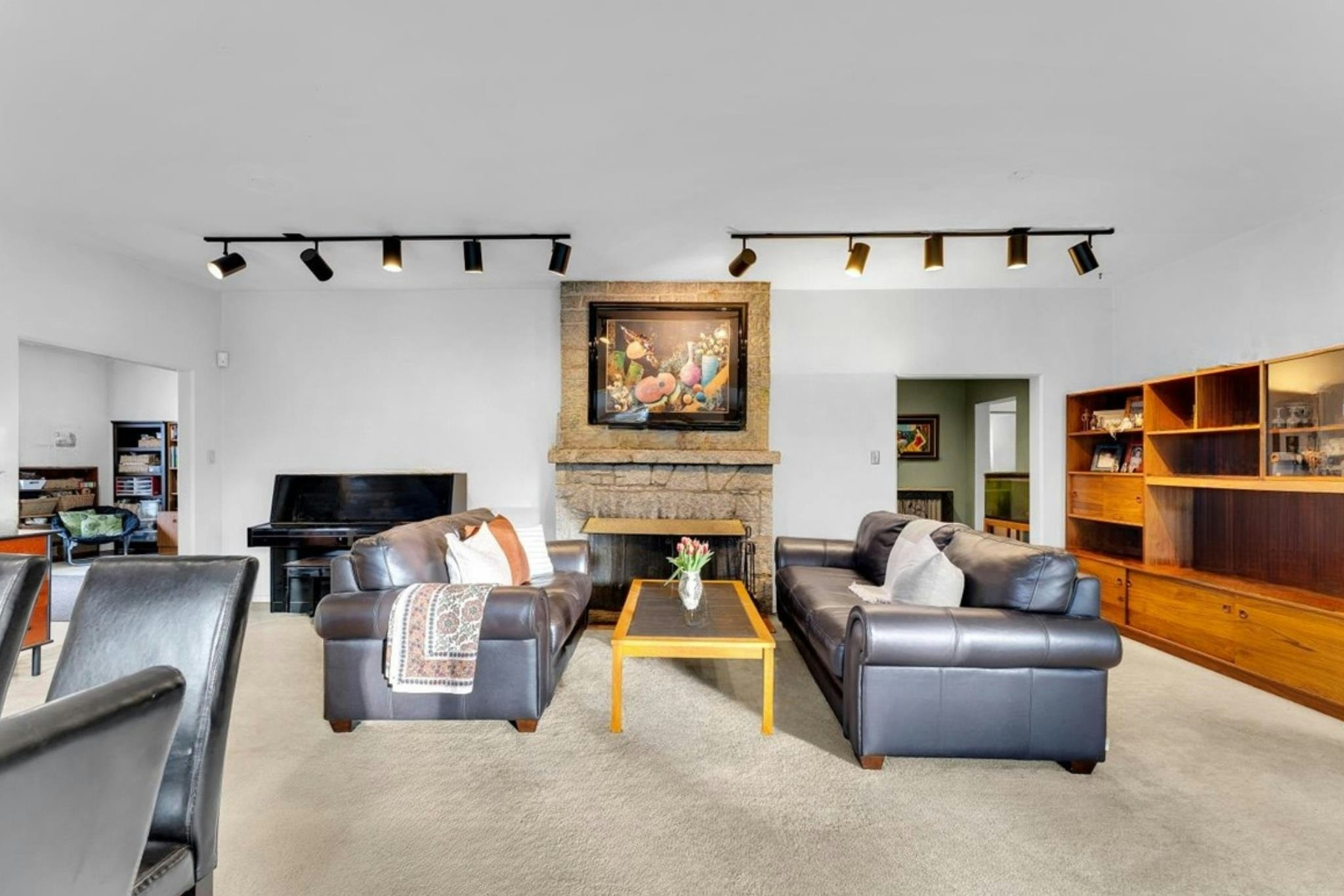 360 Keith Road, West Vancouver, BC, V7T 1L7 - 10