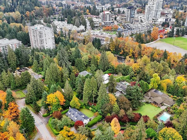 360 Keith Road, West Vancouver, BC, V7T 1L7 - 31
