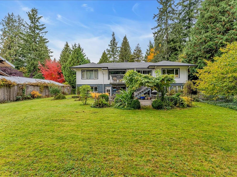 360 Keith Road, West Vancouver, BC, V7T 1L7