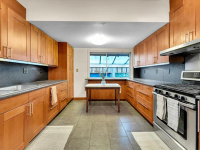 360 Keith Road - 4