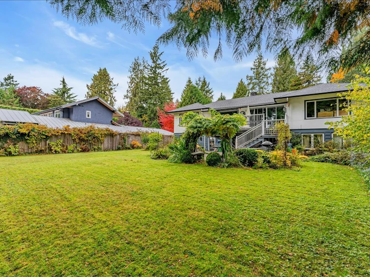 360 Keith Road, West Vancouver, BC, V7T 1L7 - 2
