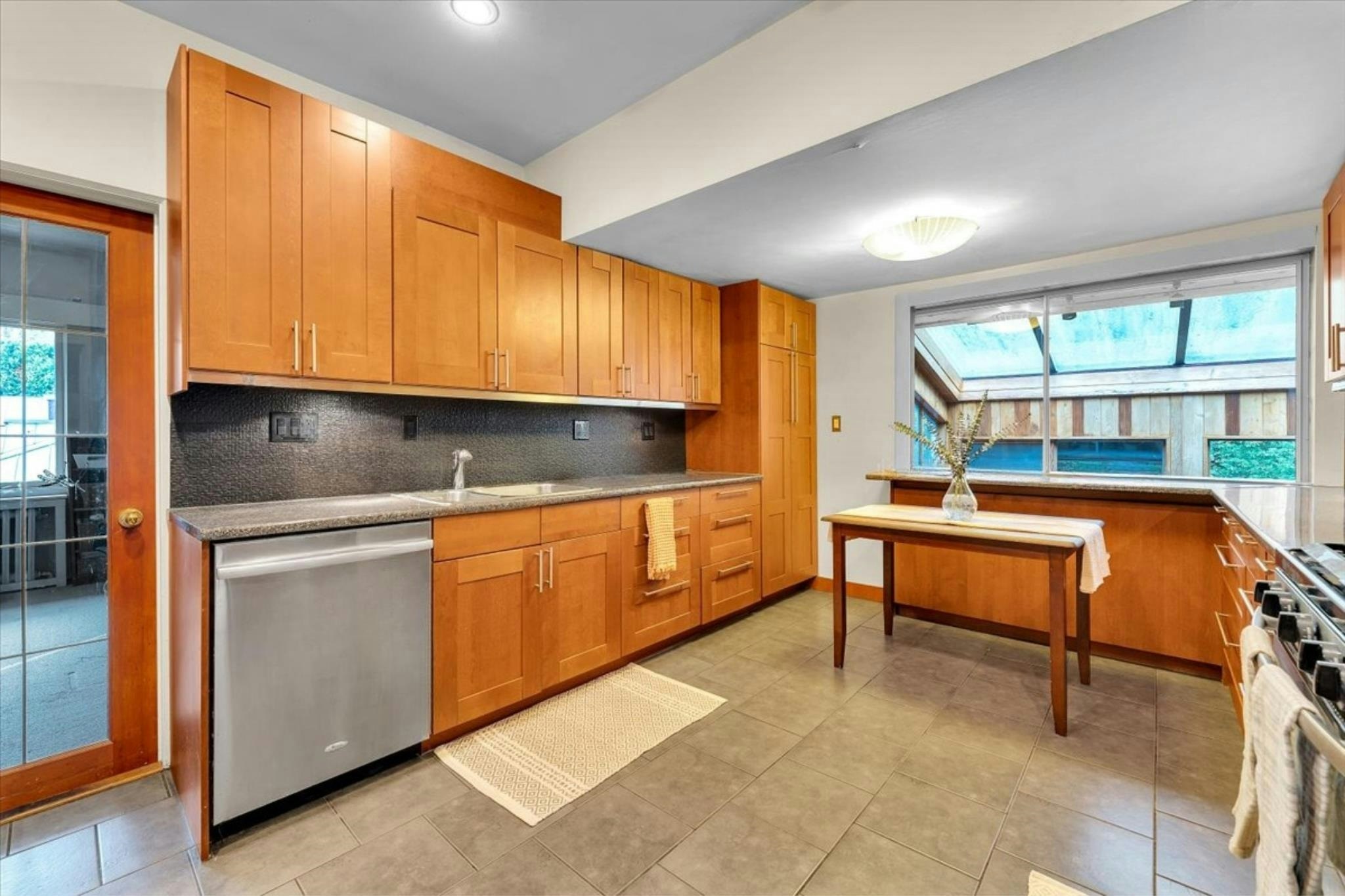 360 Keith Road, West Vancouver, BC, V7T 1L7 - 6