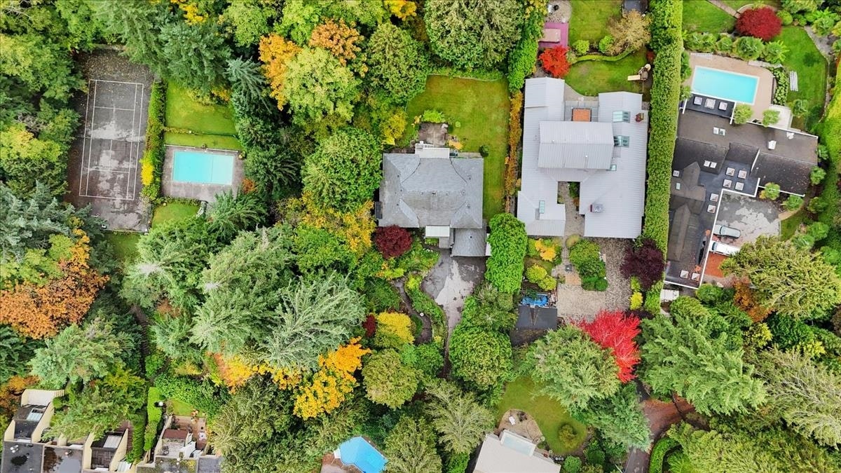 360 Keith Road, West Vancouver, BC, V7T 1L7 - 30