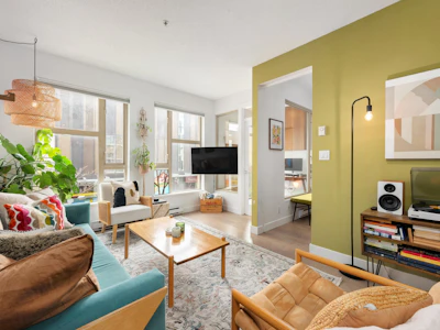 212-205 E 10th Avenue - 4