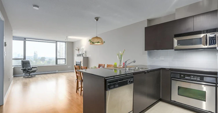 1207-4178 Dawson Street, Burnaby, BC, V5C 0A1