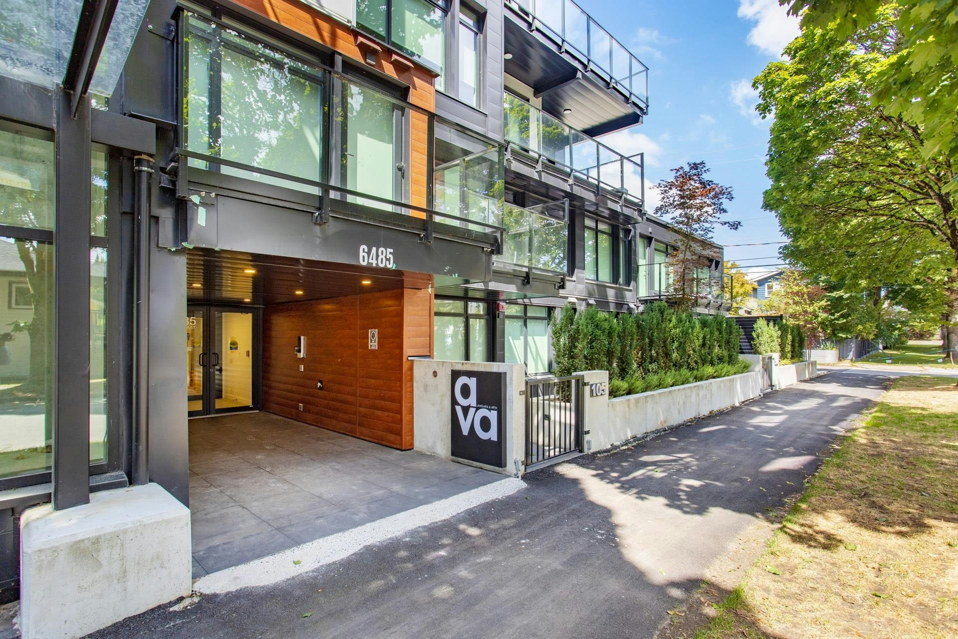 103-6485 Manitoba Street, Vancouver, BC, V5Y 0P7
