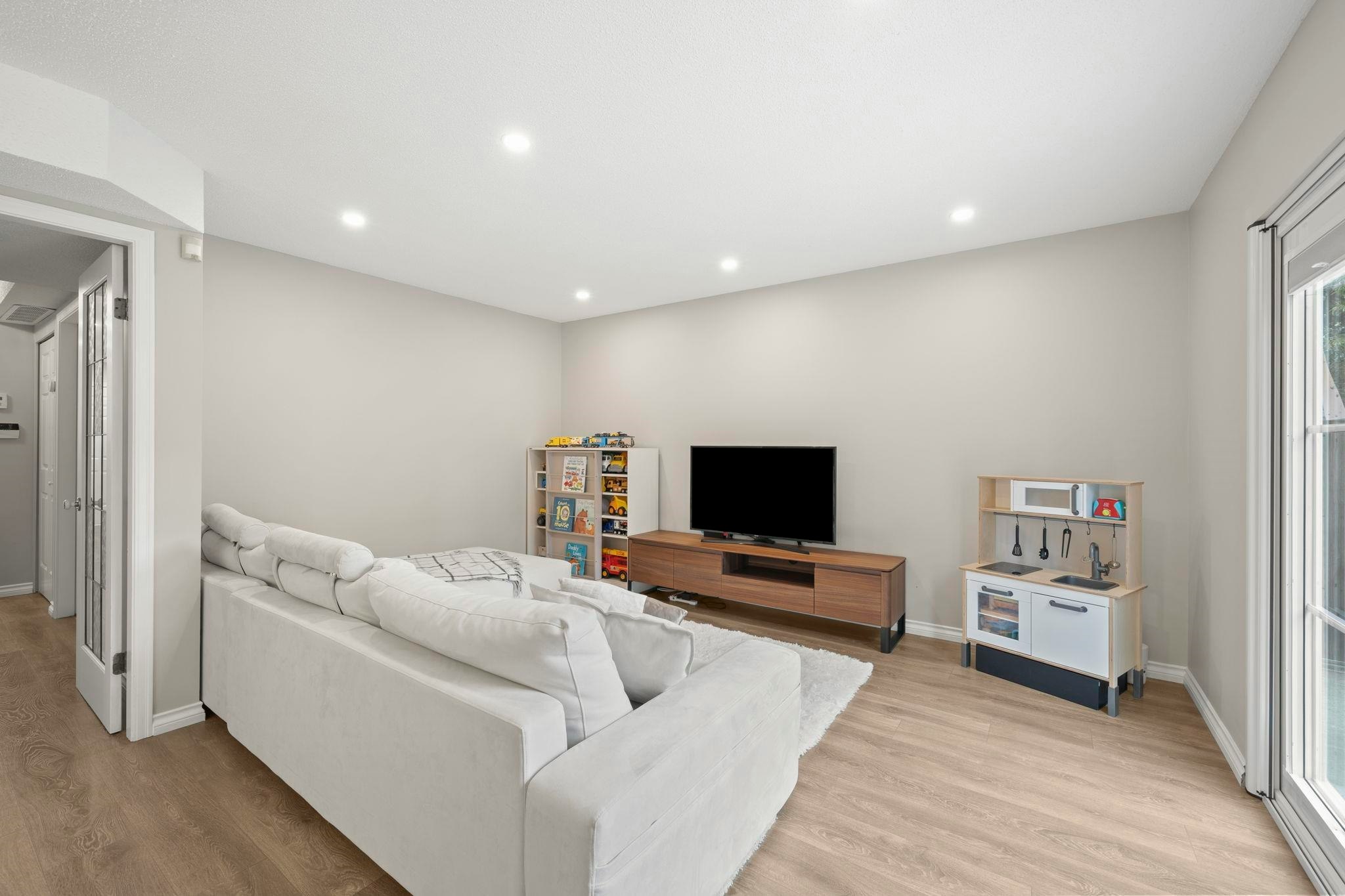 10540 Yarmish Drive, Richmond, BC, V7E 5E7 - 17