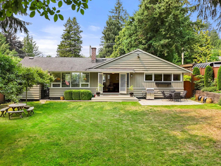 3046 Princess Avenue, North Vancouver, BC, V7N 2C8 - 15