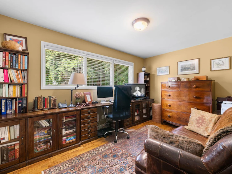 3046 Princess Avenue, North Vancouver, BC, V7N 2C8 - 25