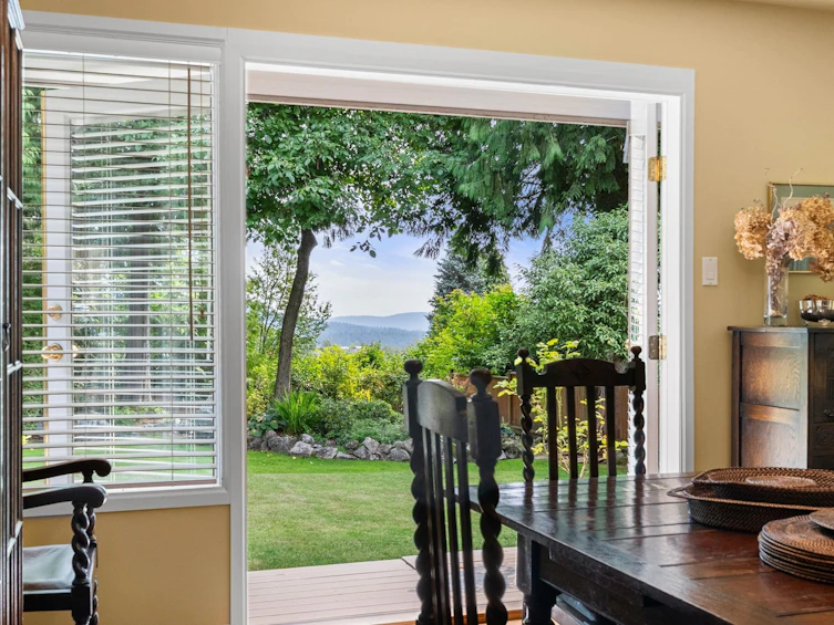 3046 Princess Avenue, North Vancouver, BC, V7N 2C8 - 10