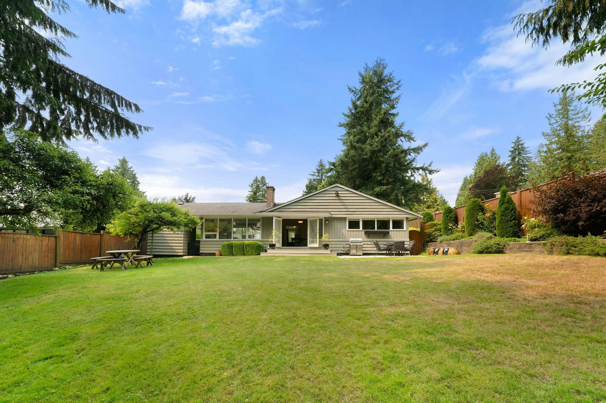 3046 Princess Avenue, North Vancouver, BC, V7N 2C8 - 14