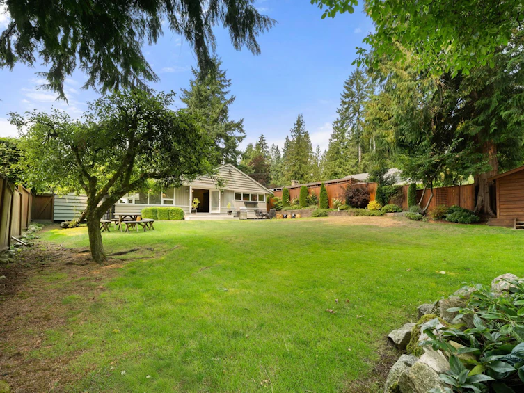 3046 Princess Avenue, North Vancouver, BC, V7N 2C8 - 16