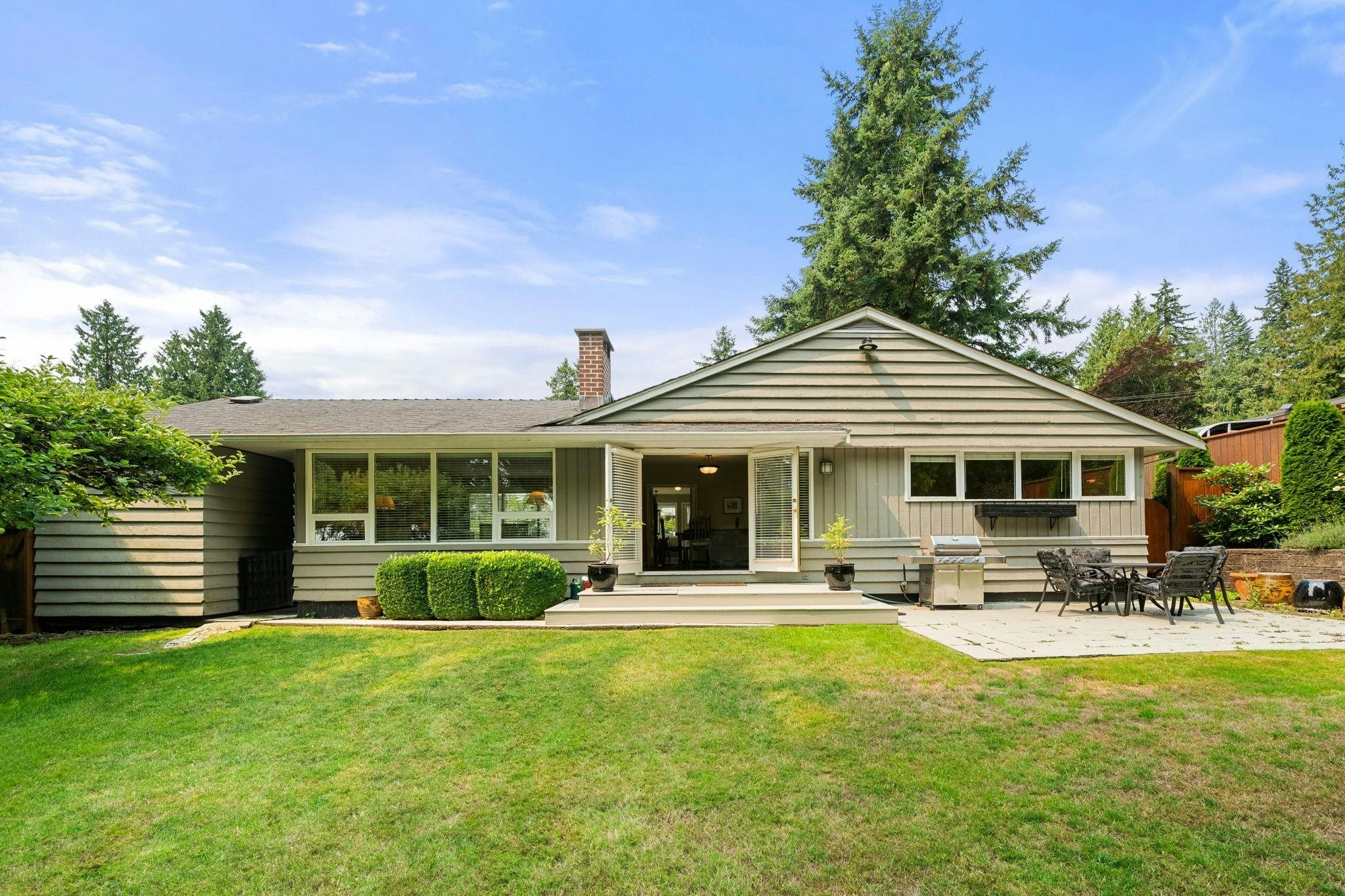 3046 Princess Avenue, North Vancouver, BC, V7N 2C8 - 12
