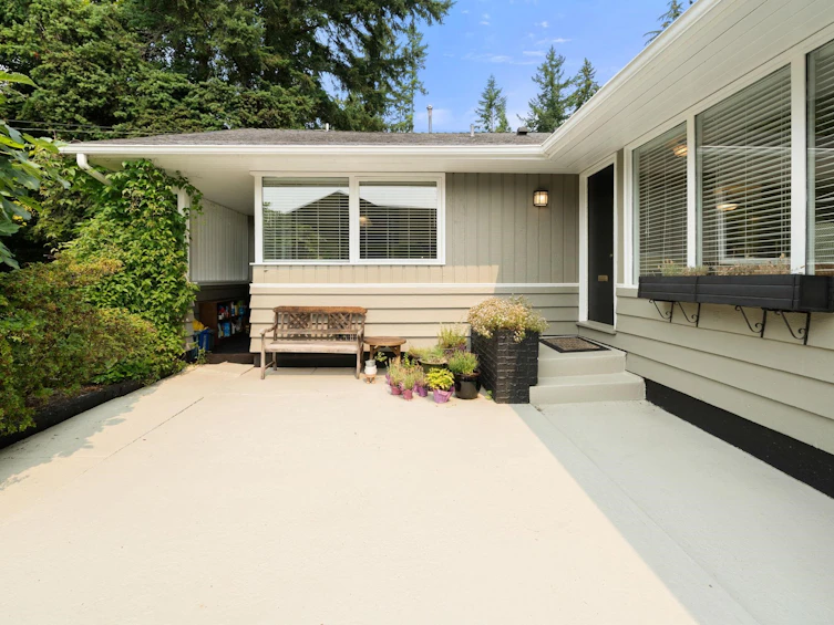 3046 Princess Avenue, North Vancouver, BC, V7N 2C8 - 3
