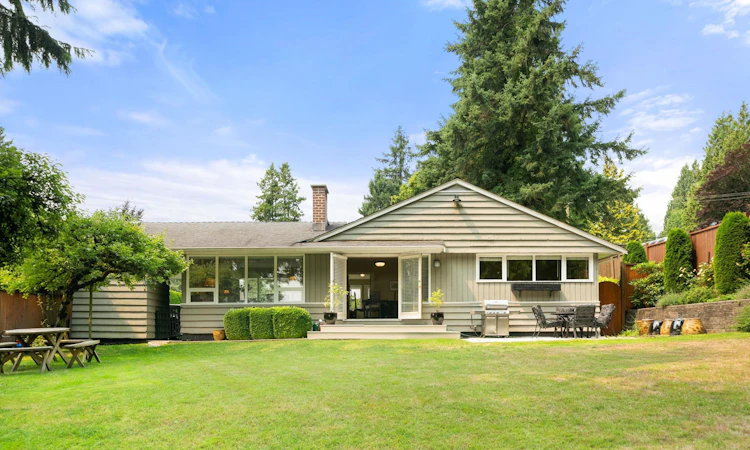 3046 Princess Avenue