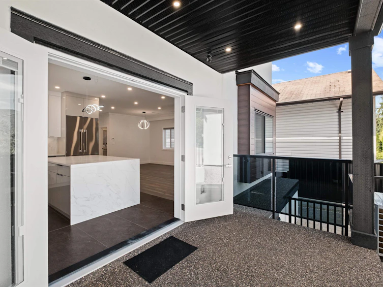 812 Montroyal Boulevard, North Vancouver, BC, V7R 2G6 - 9