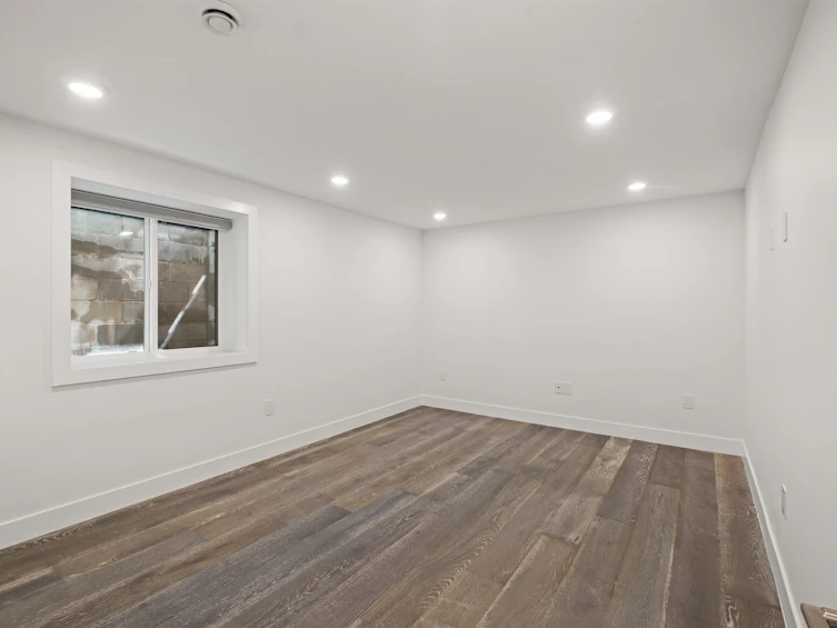 812 Montroyal Boulevard, North Vancouver, BC, V7R 2G6 - 22