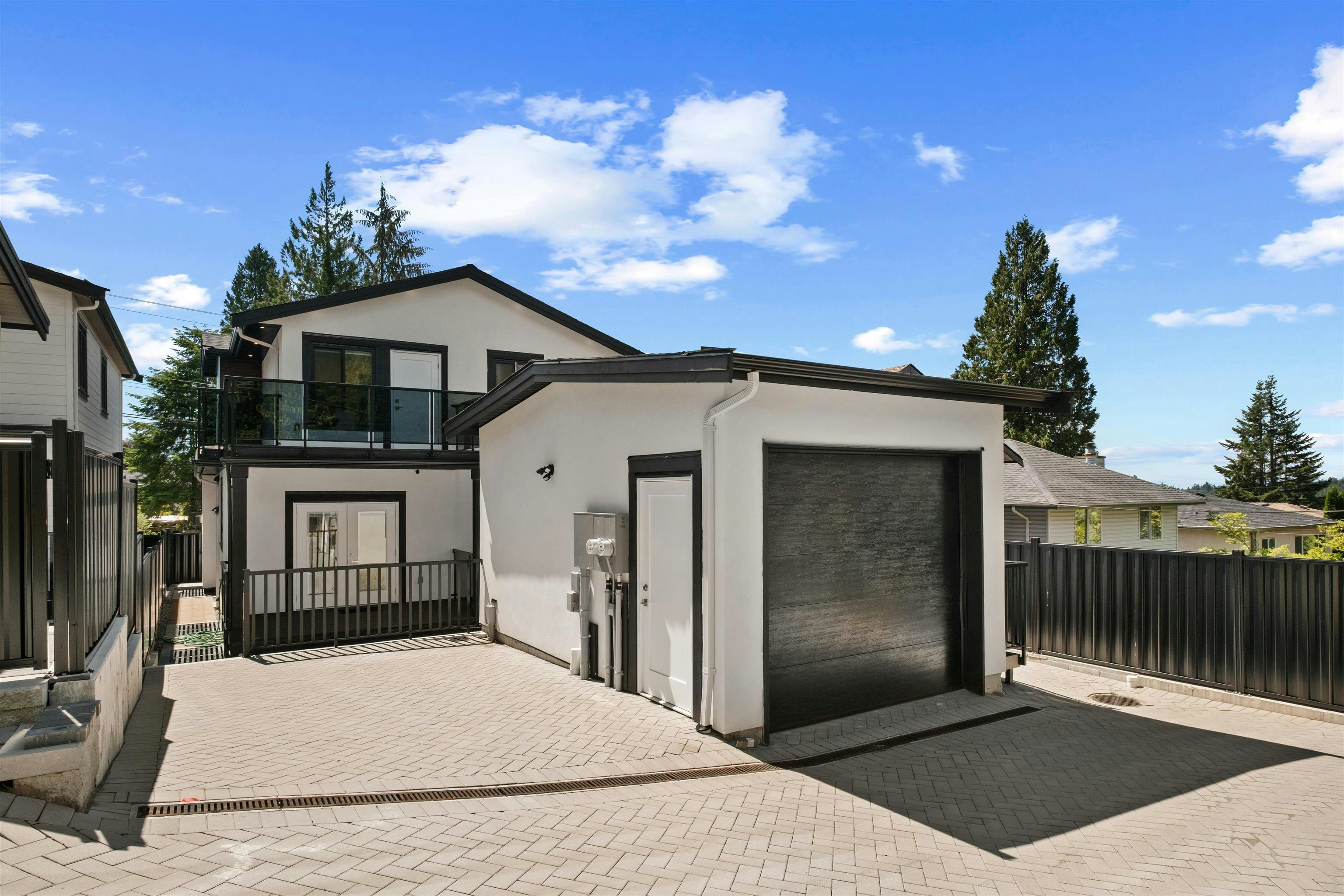 812 Montroyal Boulevard, North Vancouver, BC, V7R 2G6 - 23