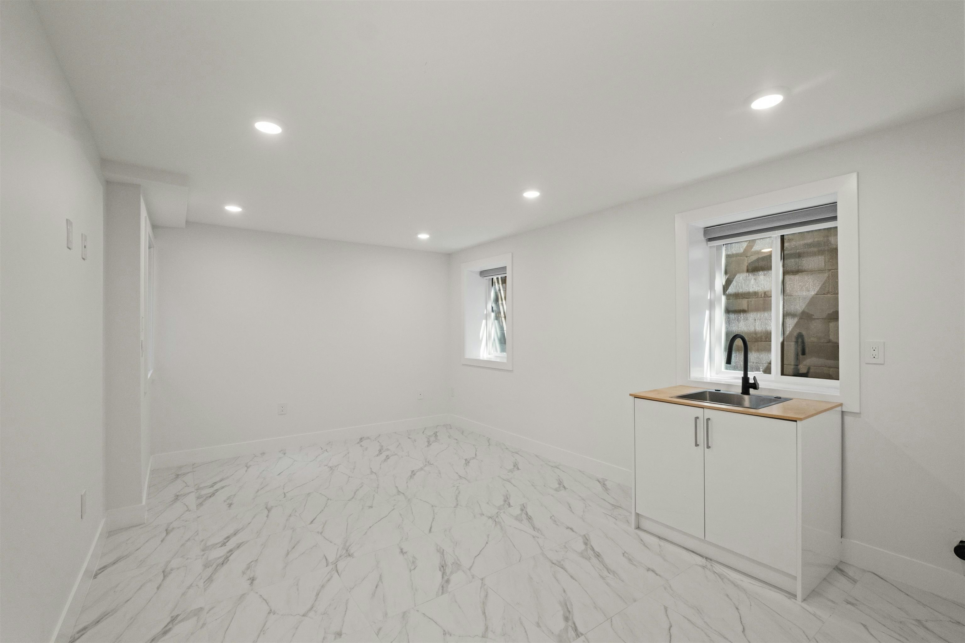 812 Montroyal Boulevard, North Vancouver, BC, V7R 2G6 - 20