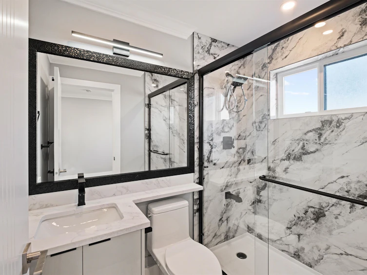 812 Montroyal Boulevard, North Vancouver, BC, V7R 2G6 - 18