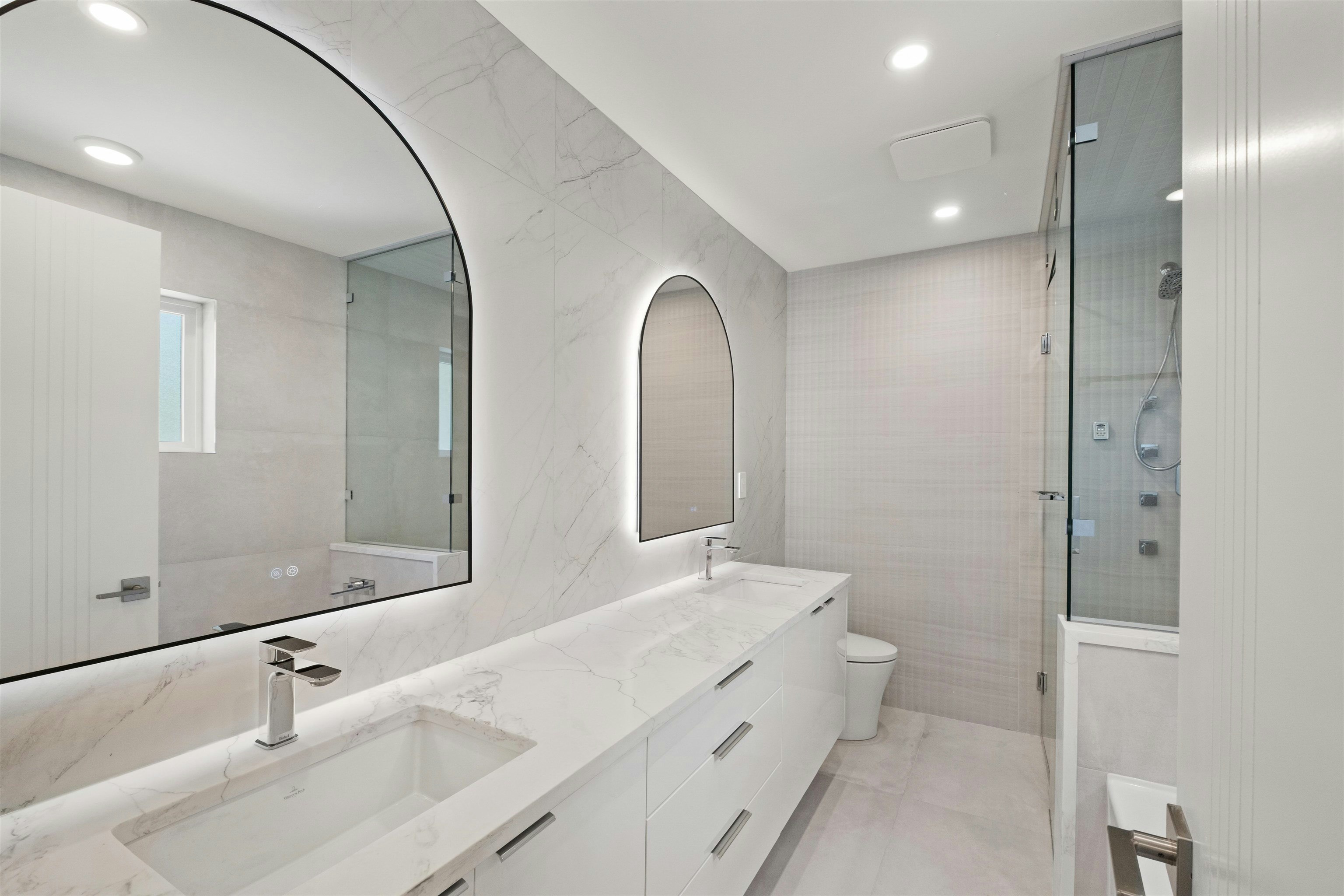 812 Montroyal Boulevard, North Vancouver, BC, V7R 2G6 - 14