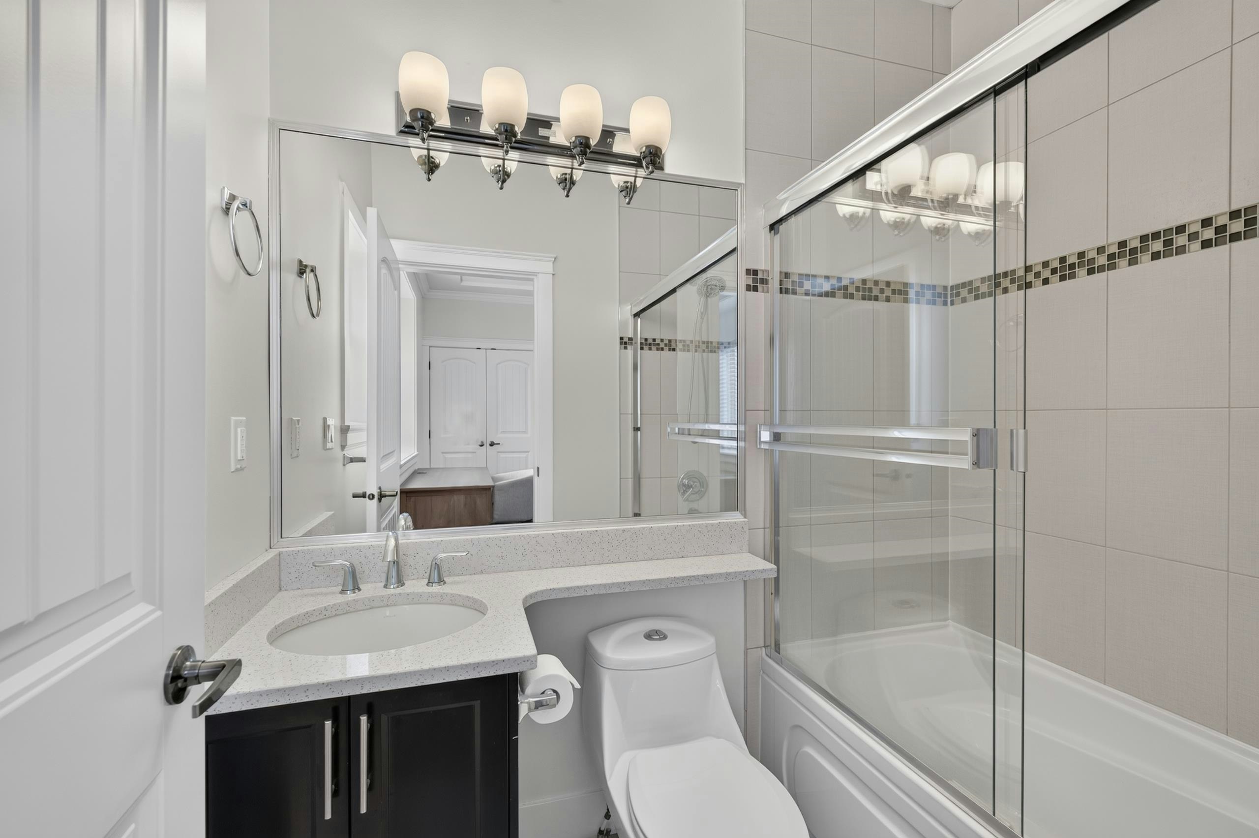 1010 E 55th Avenue, Vancouver, BC, V5X 1N9 - 25