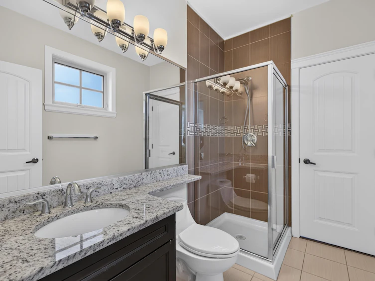 1010 E 55th Avenue, Vancouver, BC, V5X 1N9 - 28
