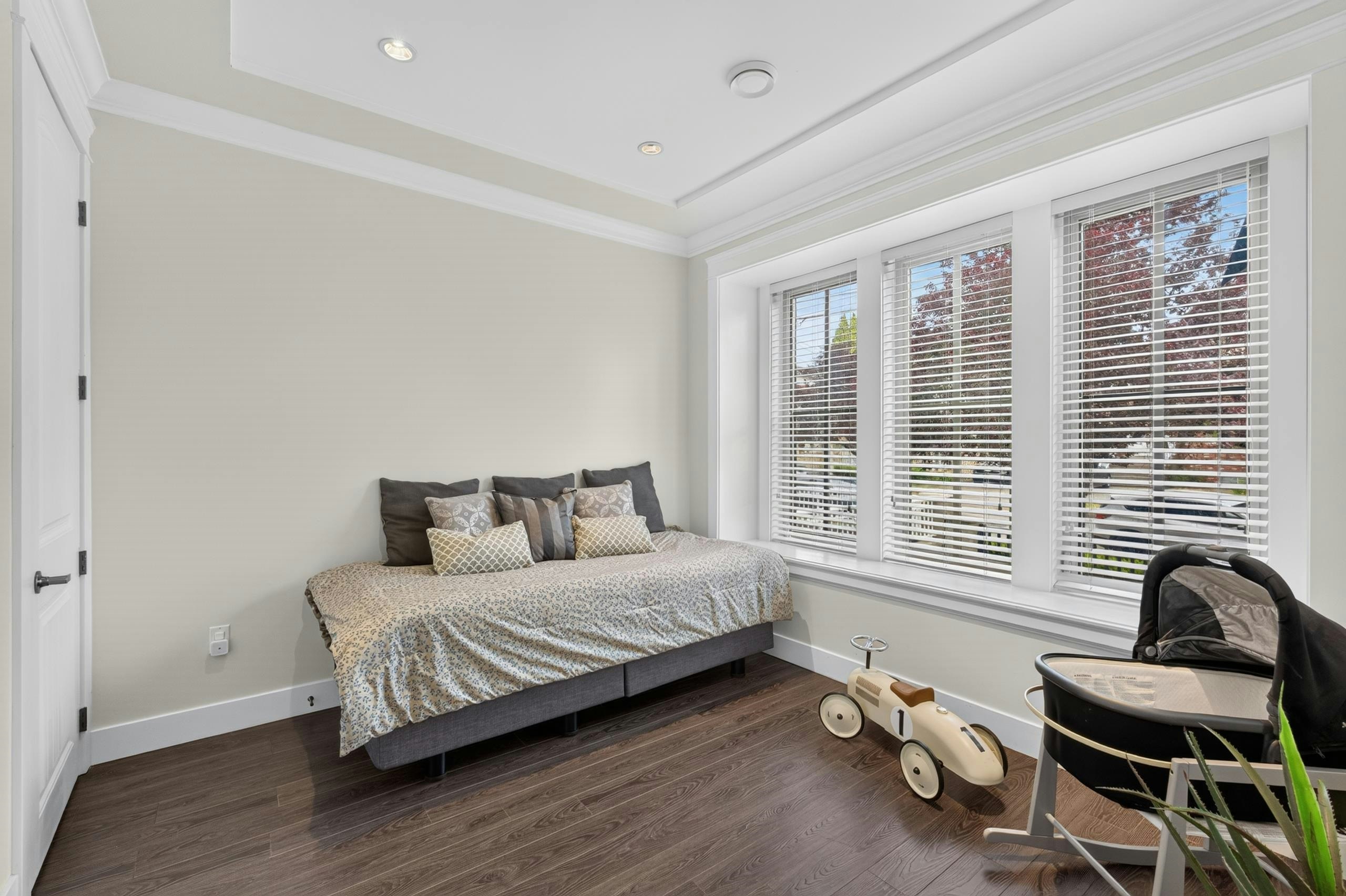 1010 E 55th Avenue, Vancouver, BC, V5X 1N9 - 16
