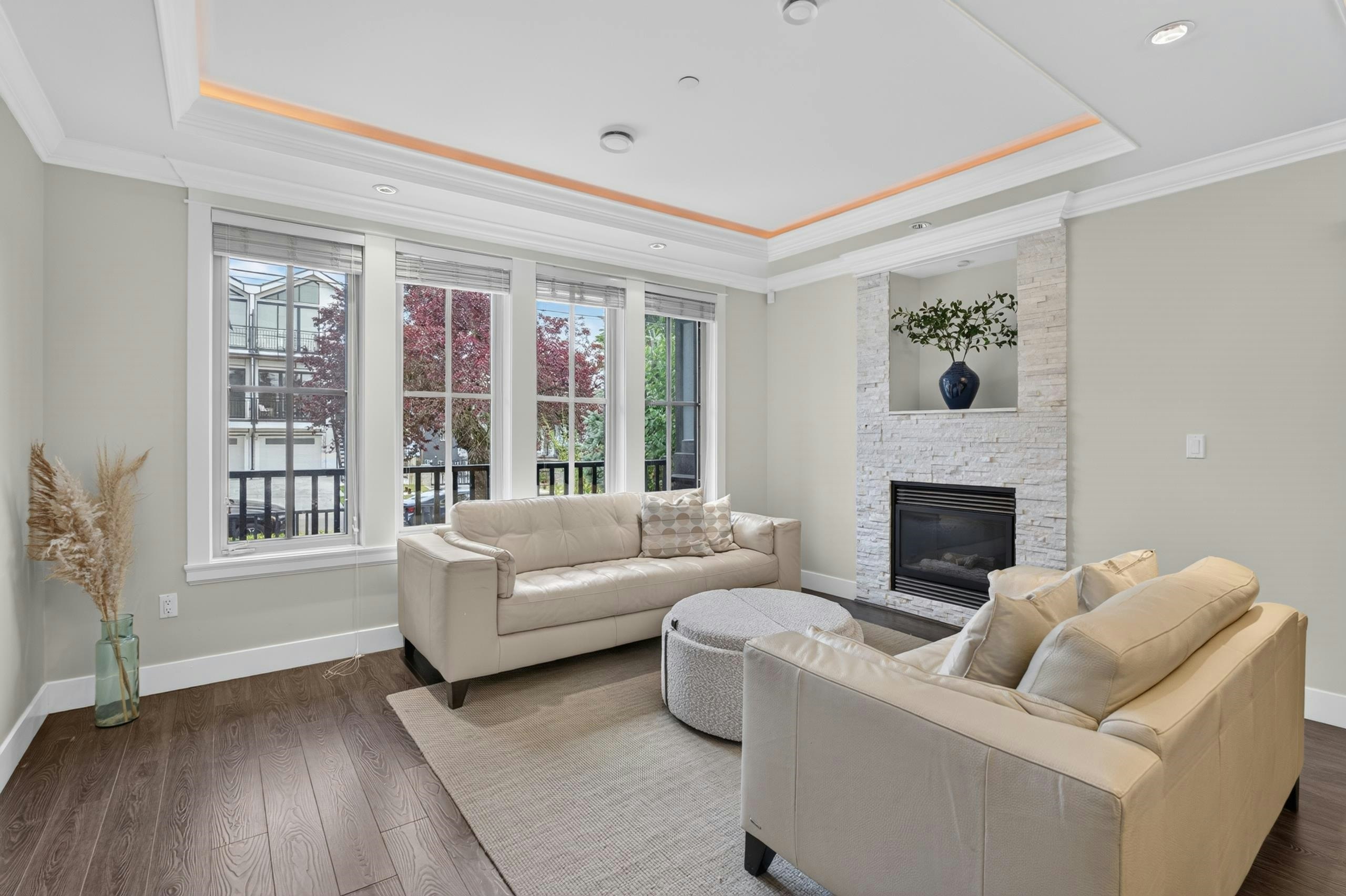 1010 E 55th Avenue, Vancouver, BC, V5X 1N9 - 4