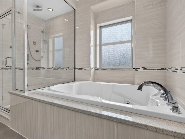 1010 E 55th Avenue, Vancouver, BC, V5X 1N9 - 23