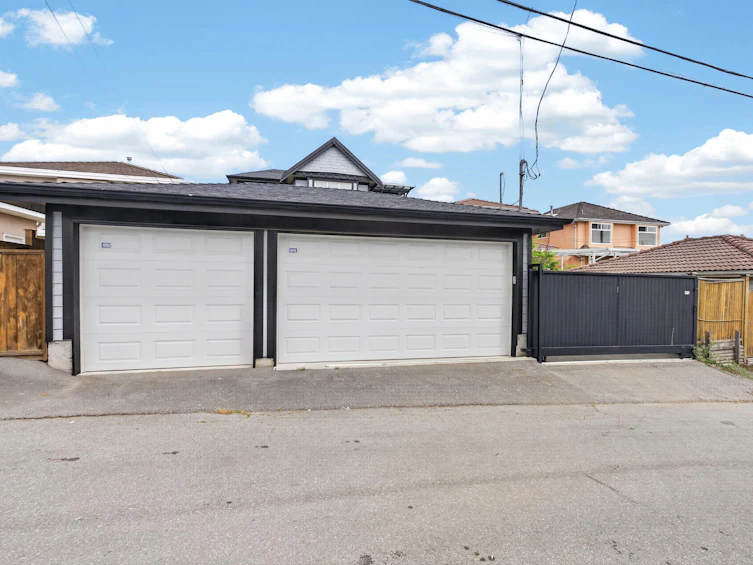 1010 E 55th Avenue, Vancouver, BC, V5X 1N9 - 38