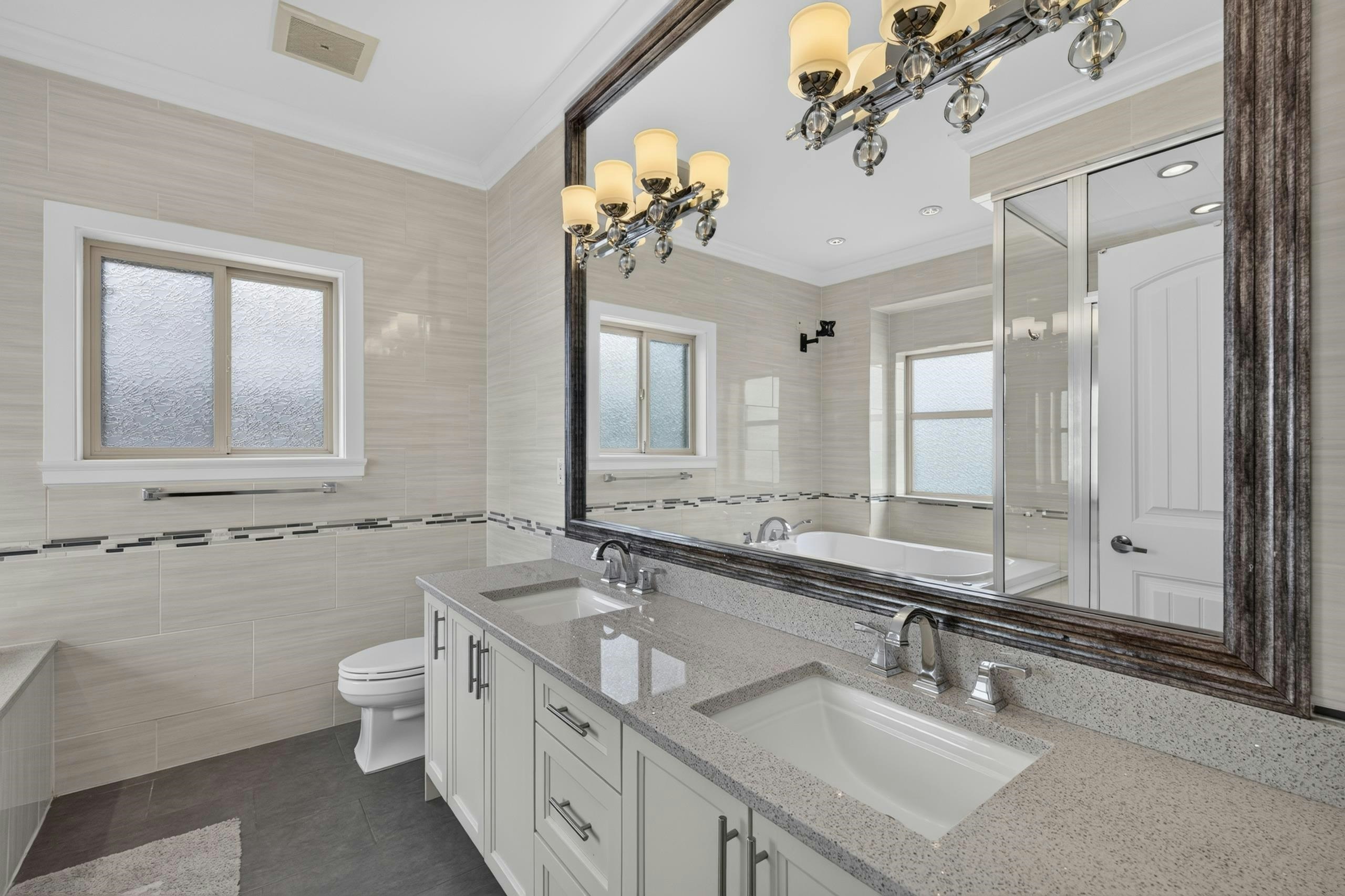 1010 E 55th Avenue, Vancouver, BC, V5X 1N9 - 22