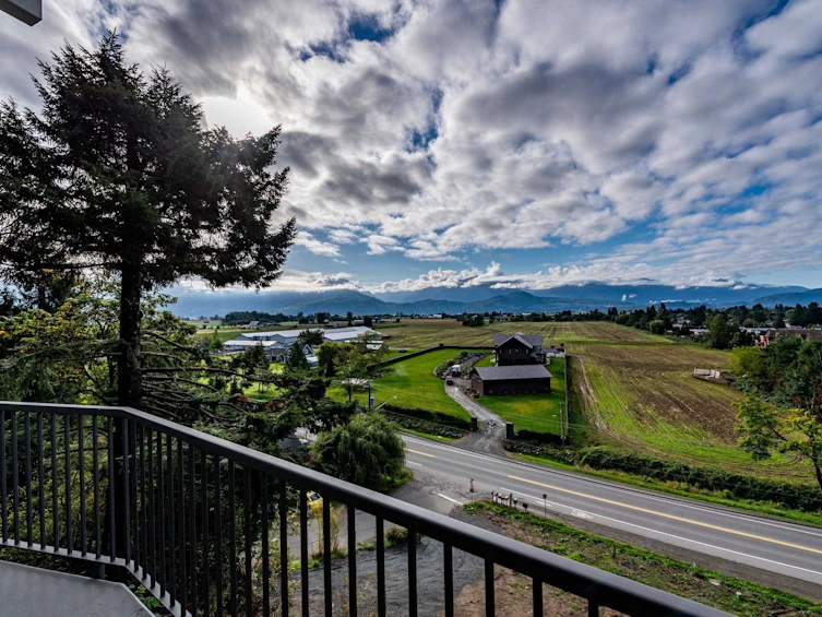 47005 Yale Road, Chilliwack, BC, V2P 2S6 - 2