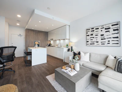 1104-4650 Brentwood Boulevard - 4