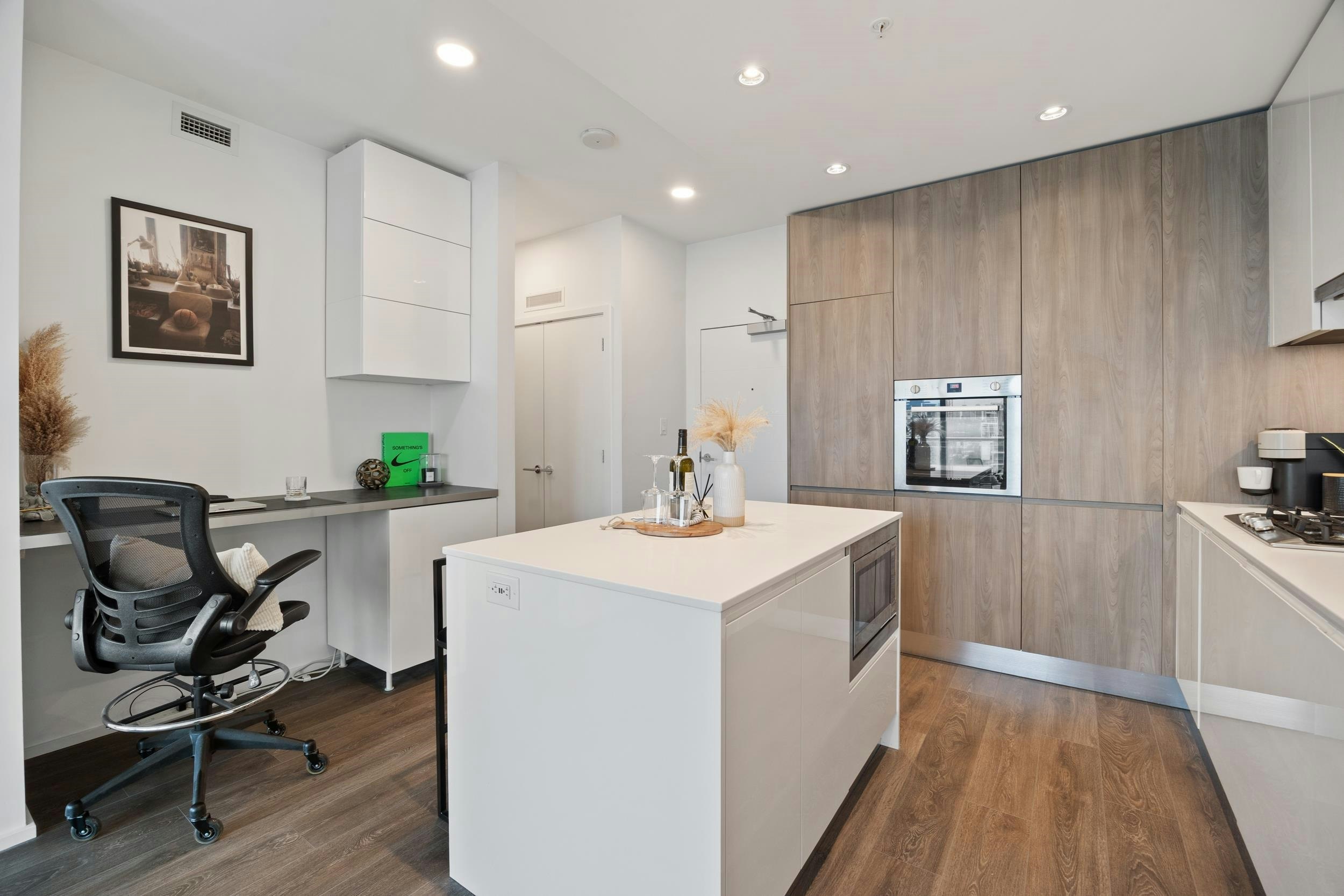 1104-4650 Brentwood Boulevard, Burnaby, BC, V5C 0M3 - 13