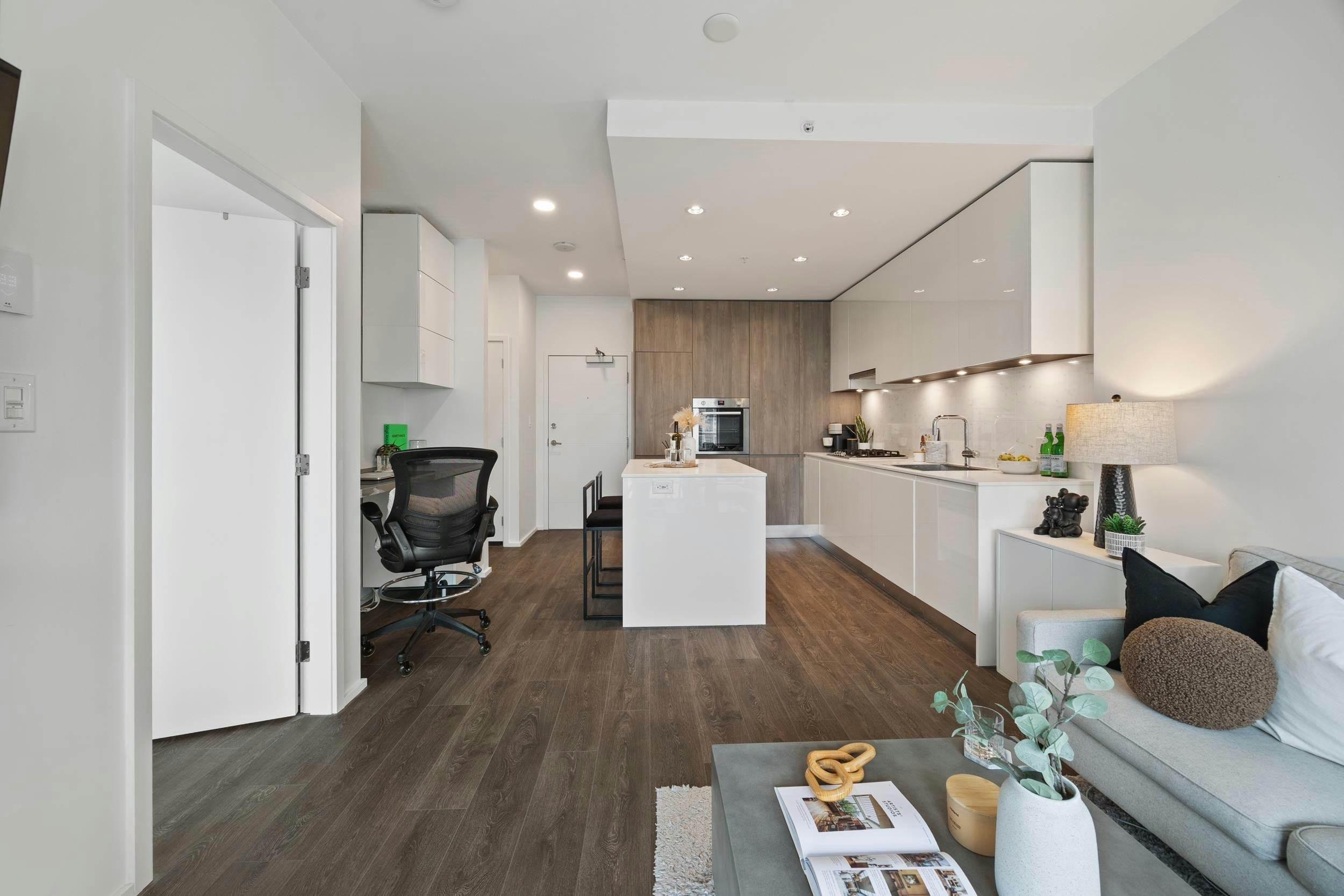 1104-4650 Brentwood Boulevard - 3