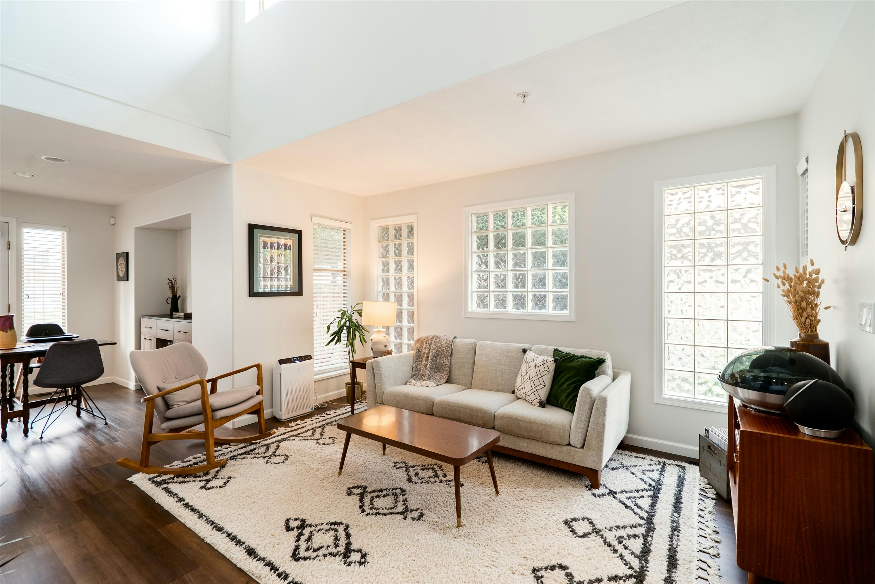 4-1255 Riverside Drive - 3