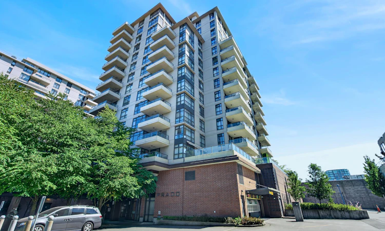 808-8120 Lansdowne Road