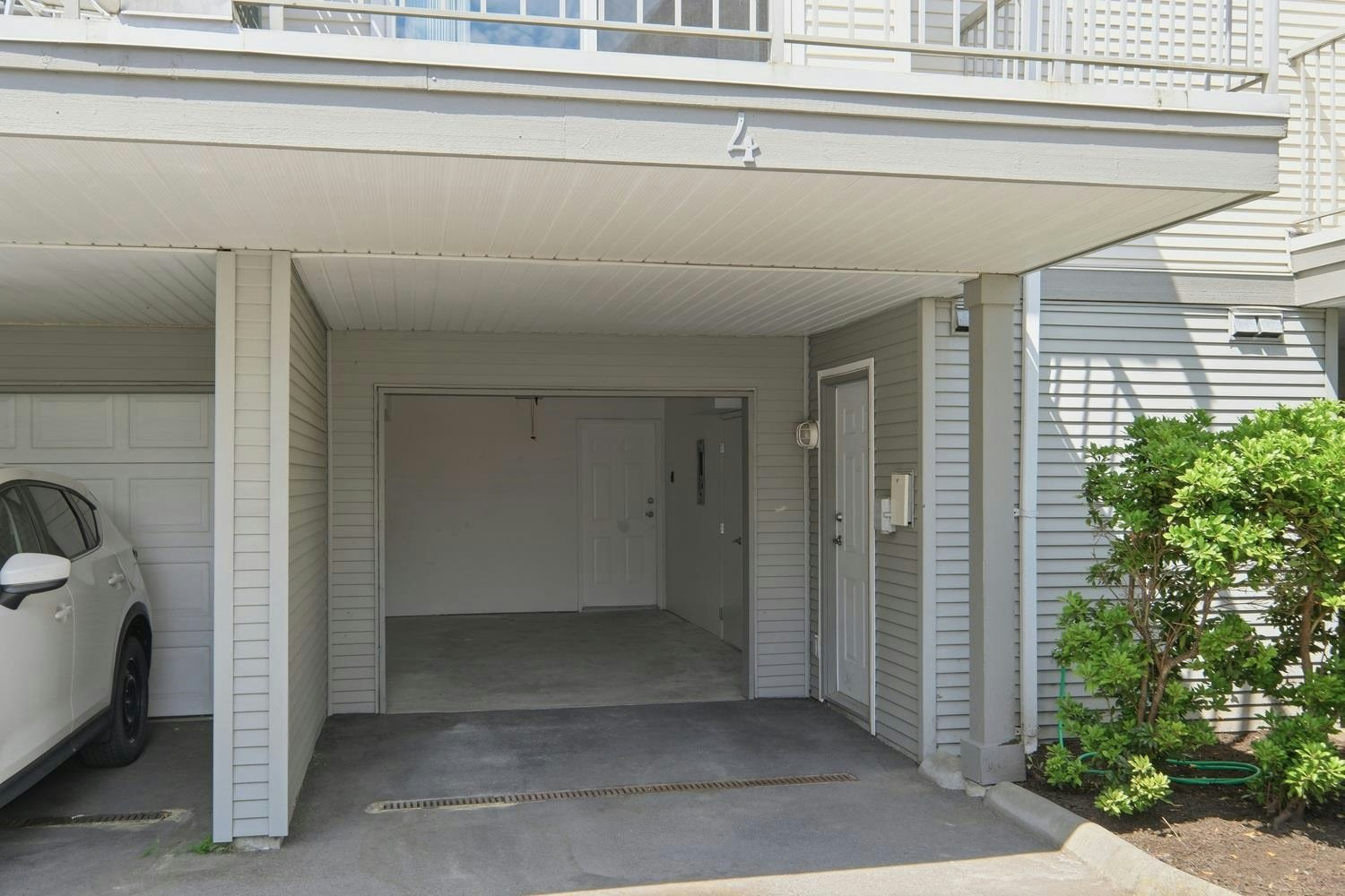 28-5900 Muir Drive - 3