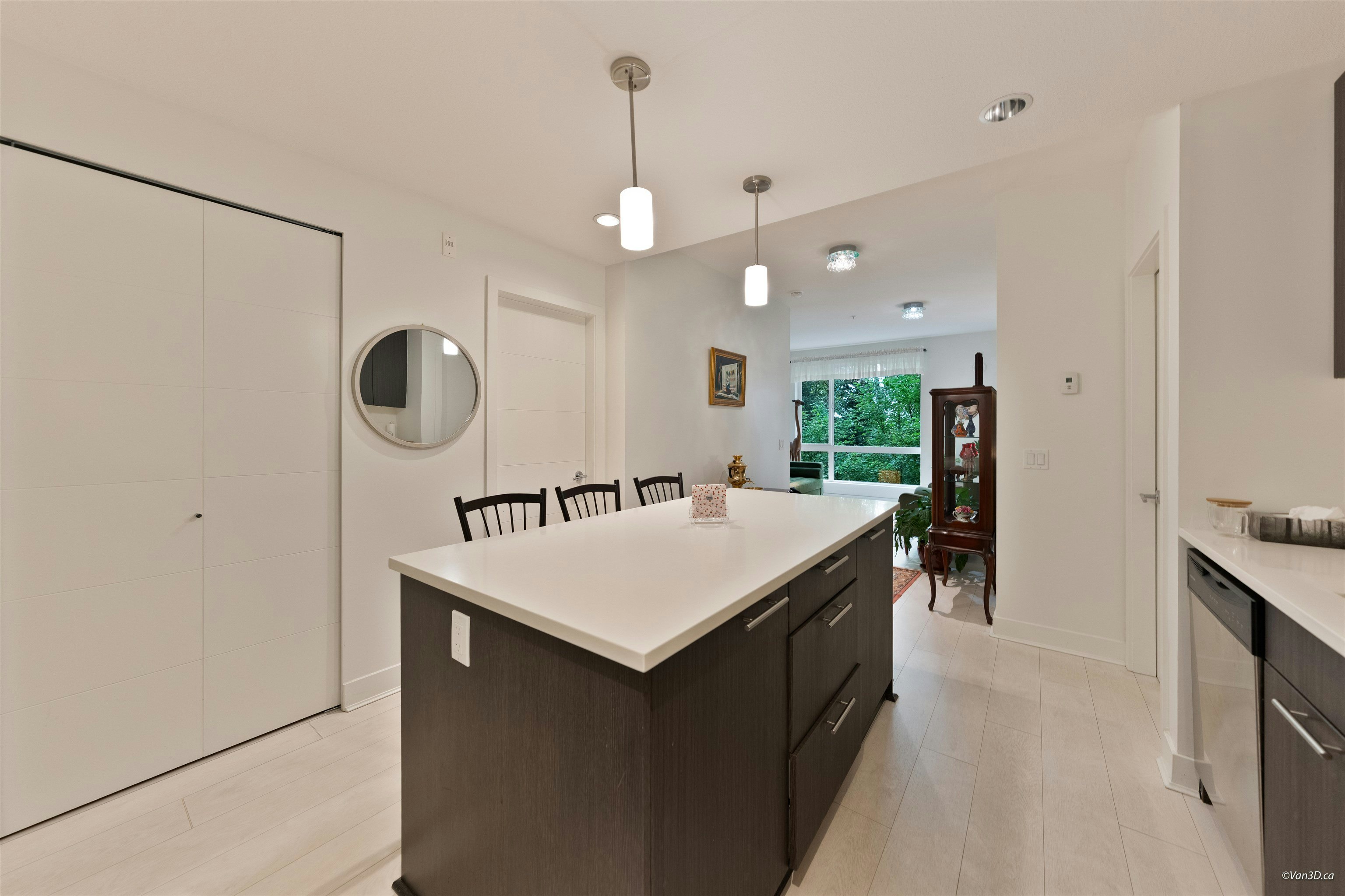 205-733 W 3rd Street - 2